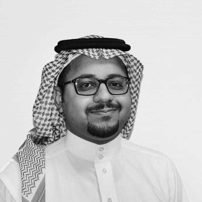 أنا خليل الهبوب، مختص في ربط التقنية بالإستراتيجية وصناعة الحلول الرقمية ذات الأثر.